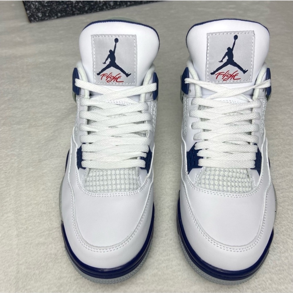 Jordan 4 Retro Midnight Navy